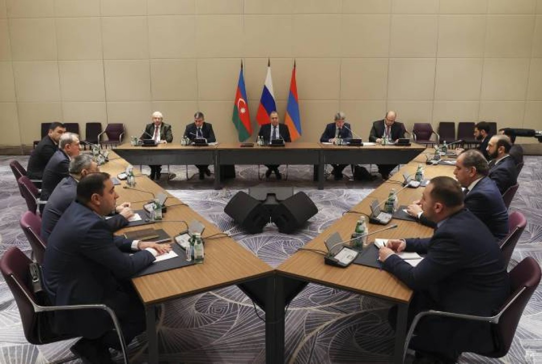Հայկական կողմը խնդրել է հետաձգել Հայաստանի, Ռուսաստանի և Ադրբեջանի ԱԳ նախարարների հանդիպումը՝ հաշվի առնելով Լաչինի միջանցքում առկա իրավիճակը