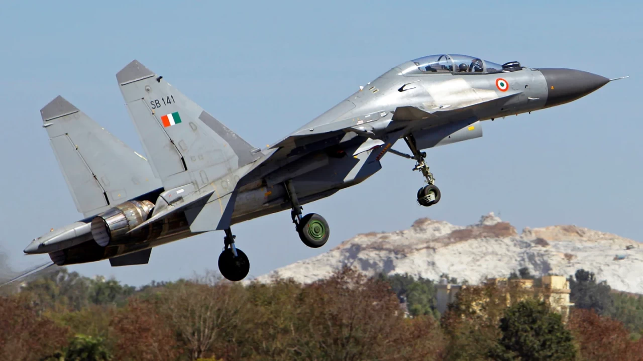 Հայաստանը հետաքրքրված է Սու-30 ինքնաթիռների հետ կապված Հնդկաստանի փորձով․ IDRW
