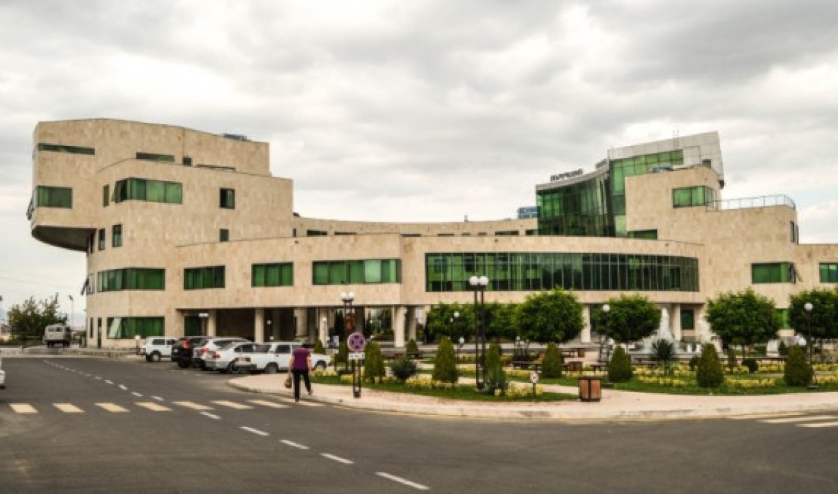 Արցախի Հանրապետական բժշկական կենտրոնում 13 բուժառու գտնվում են վերակենդանացման բաժանմունքում, որոնցից 6-ը ծայրահեղ ծանր վիճակում են