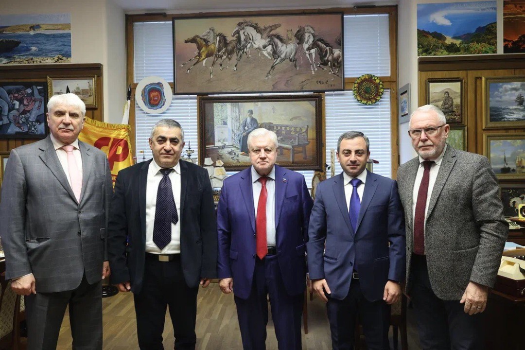 Արմեն Ռուստամյանն ու Իշխան Սաղաթելյանը հանդիպել են «Արդար Ռուսաստանը՝ հանուն ճշարտության» կուսակցության նախագահ, Պետդումայում կուսակցության խմբակցության ղեկավարի հետ