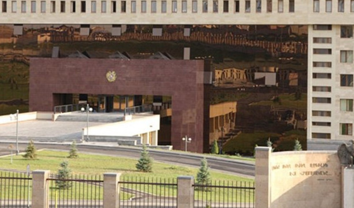 ՀՀ ԶՈՒ ստորաբաժանումները կրակ չեն բացել հայ-ադրբեջանական սահմանագոտու ուղղություններում․ ՊՆ-ն հերքում է