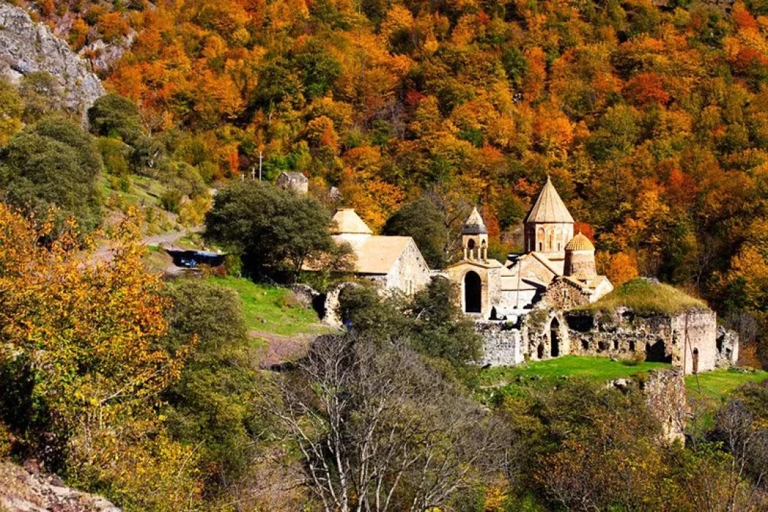 Ադրբեջանը պահանջում է Դադիվանքից վտարել հայ հոգևորականներին