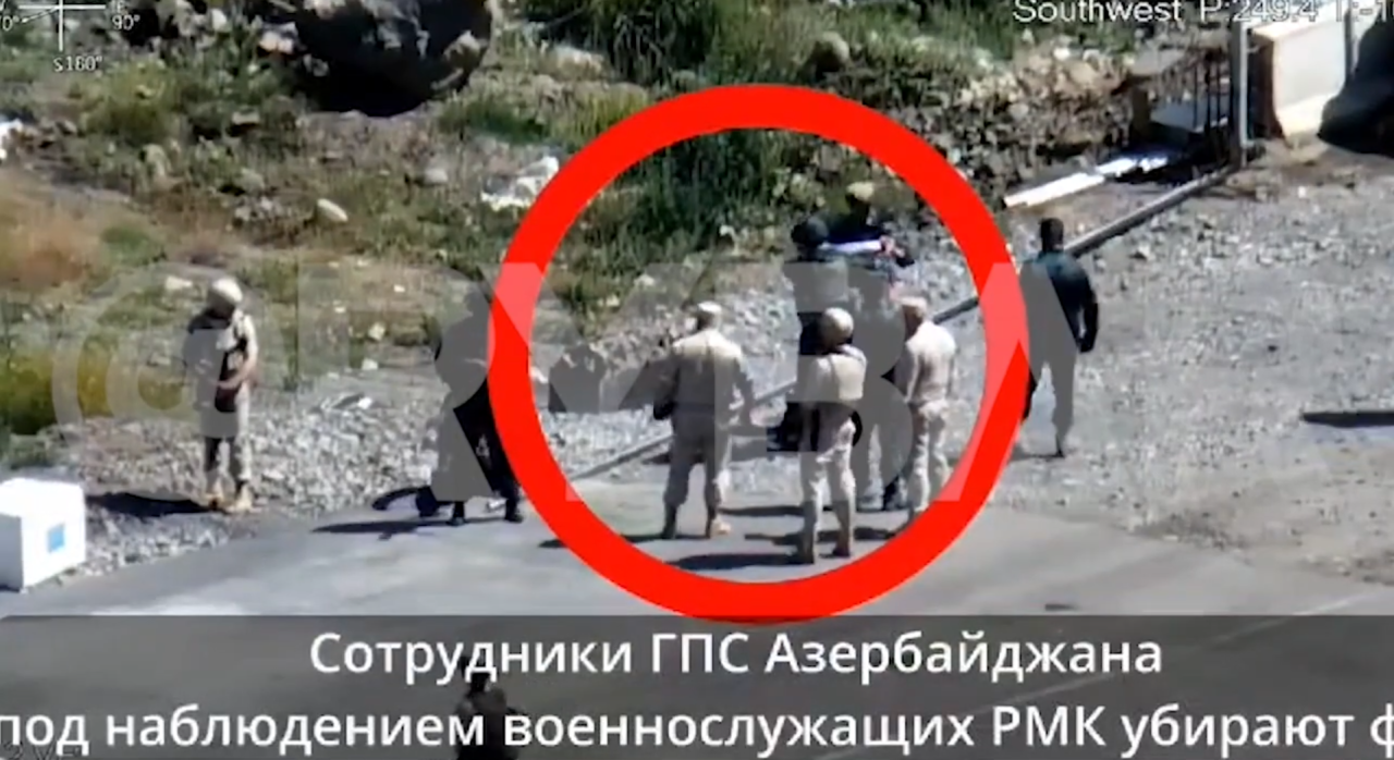 Նոր տեսանյութ, ըստ որի՝ ռուսները Հակարի կամրջի վրա սադրանքի ժամանակ ոչ թե օգնում, այլ խանգարում են ադրբեջանցիներին