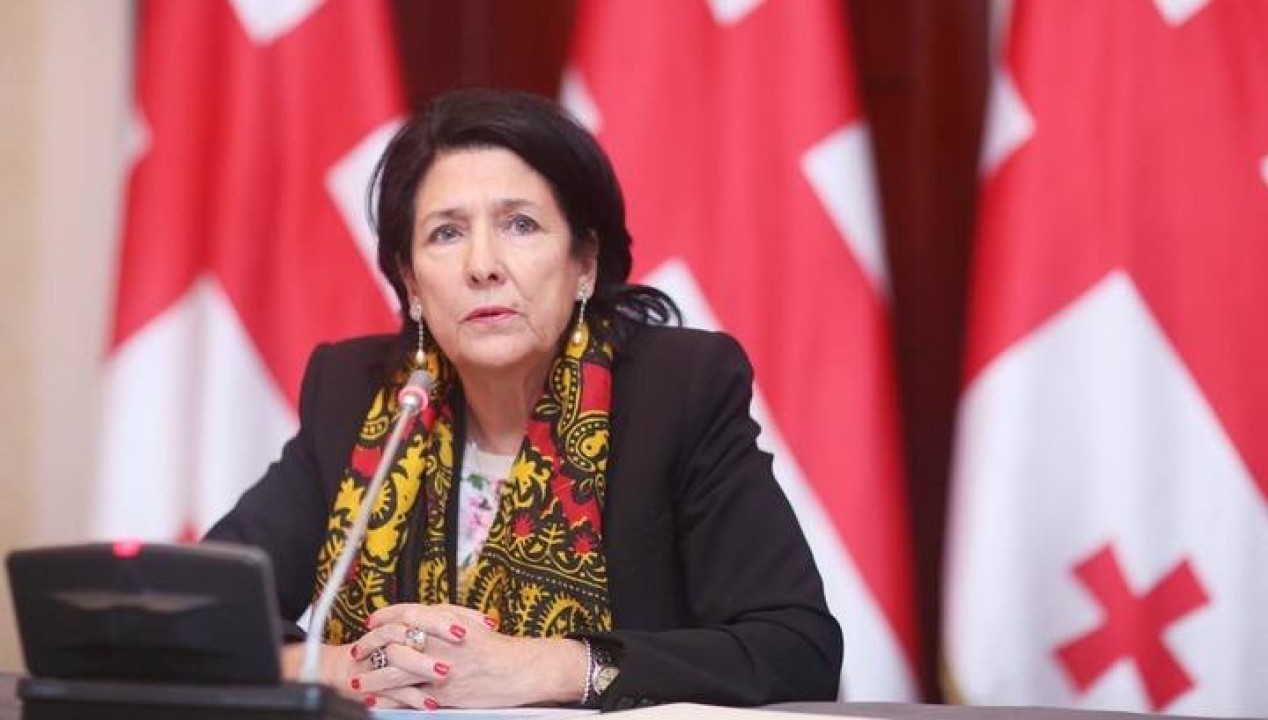 Վրաստանի նախագահը կոչ է արել ՆԳՆ ղեկավարին դադարեցնել nւժի կիրառումը ցուցարարների նկատմամբ